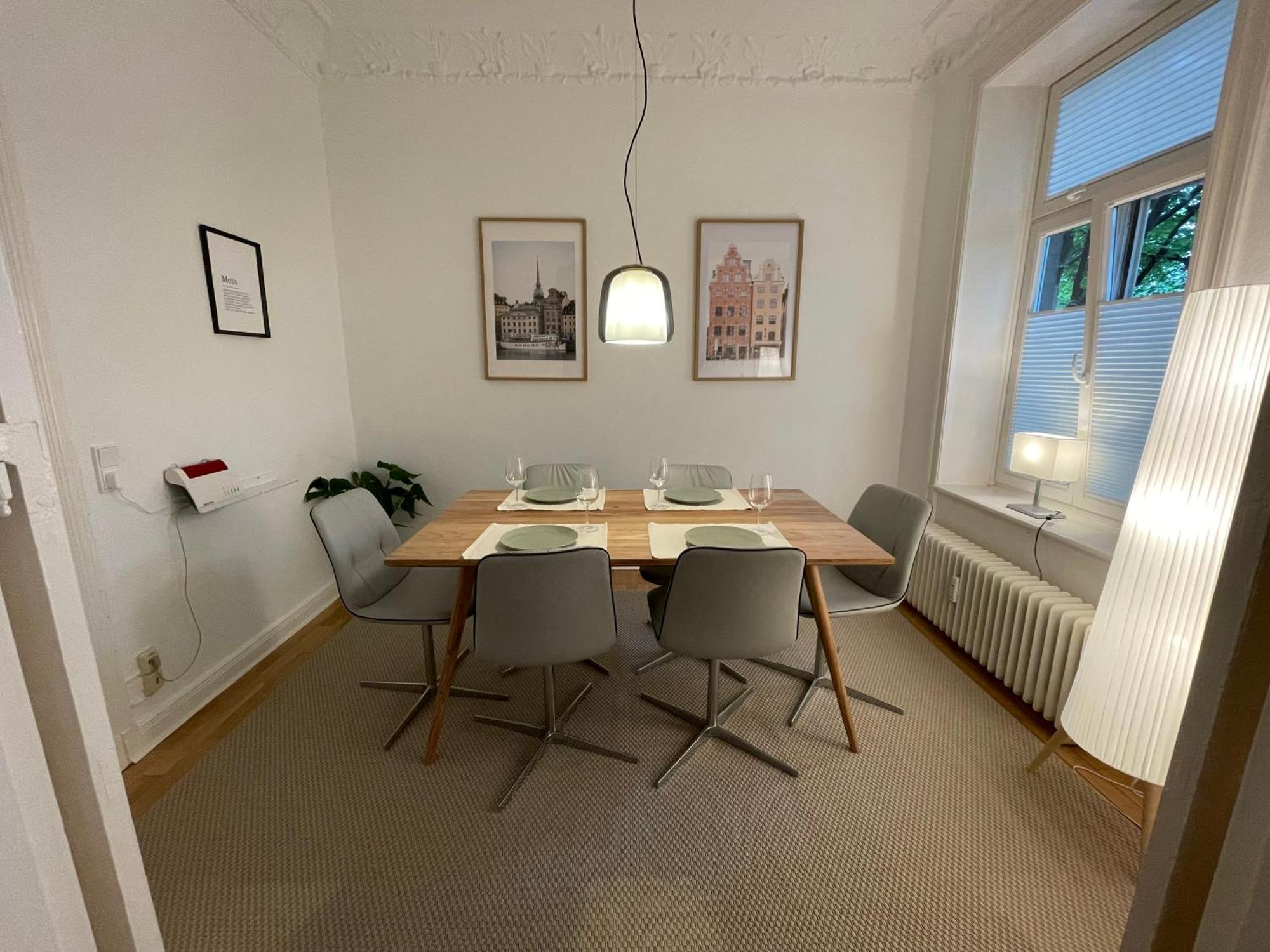 H12 * Hamburg