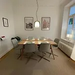 Apartment H12