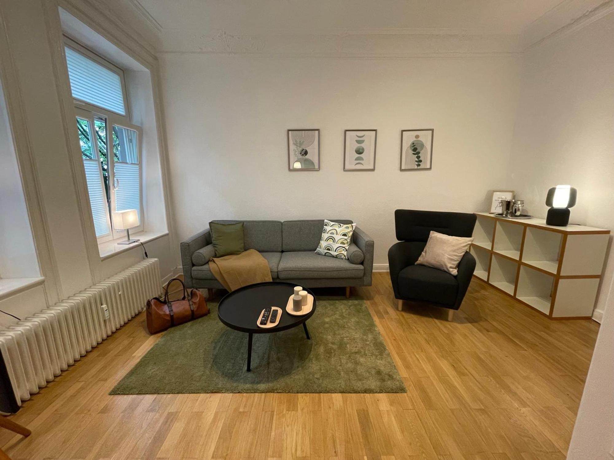 H12 * Hamburg